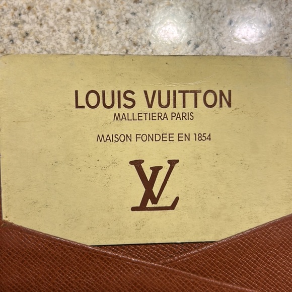 Brown print Louis Vuitton wallet - Picture 4 of 4
